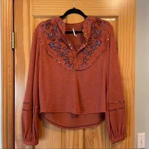 Free People Long Sleeve. Never worn, perfect condition.